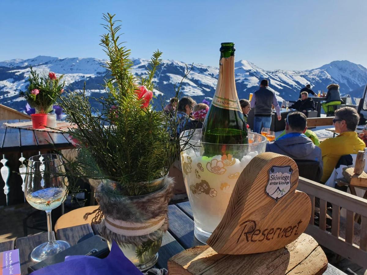 Absolute Active Mountain Resort Kirchberg in Tirol Exteriör bild